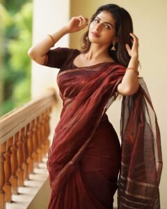 brown-saree-iswarya-menon