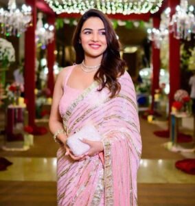 pink-saree_jasmin_bhasin